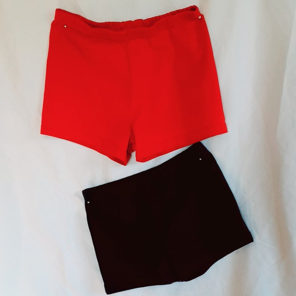 Two Pair Cartwheel Shorts S(5/6) 5T
